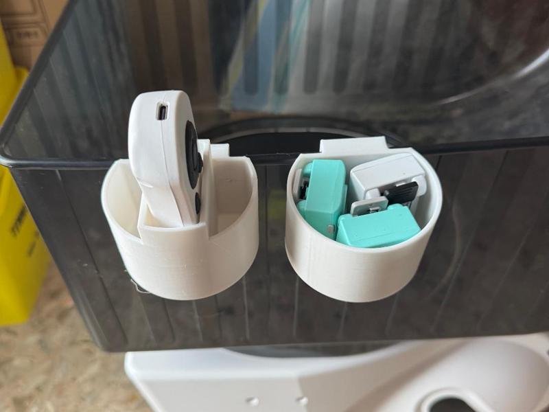 Pongbot Pace S Pro trackers containers