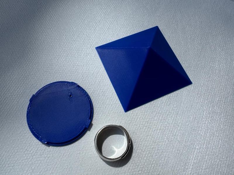 Secret cache for jewelry or money