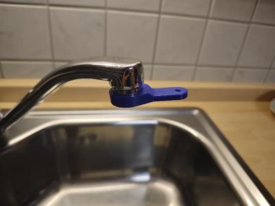 Faucet strainer key   