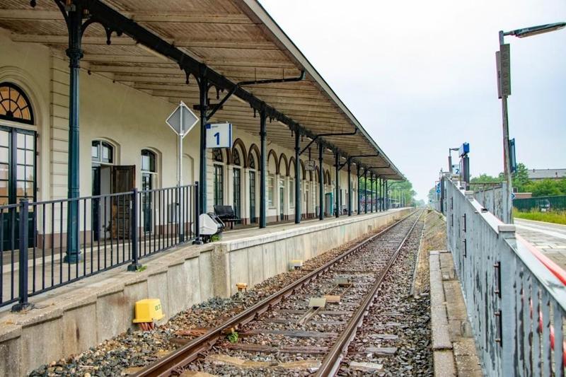 H0 1:87  dutch platform elements type 1540