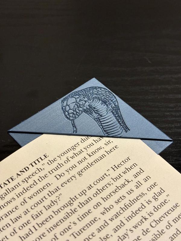 Corner Bookmark (Cobra)