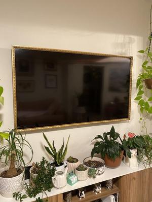 TV Frame Hook and Stabilizer for Samsung QN65Q60AAF