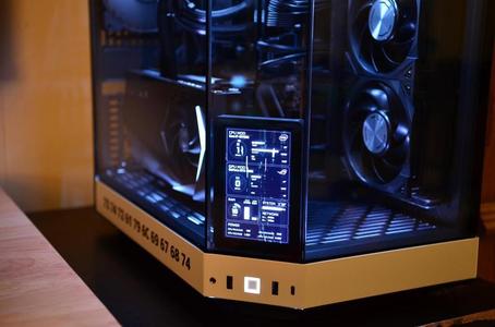 Enclosure and mounting bracket for 5" TURZX LCD display