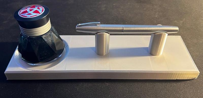 Desk Pen Stand