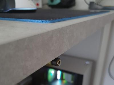 [Steady, cable managed version] of Razer BlackShark V2 X Extension Mount 