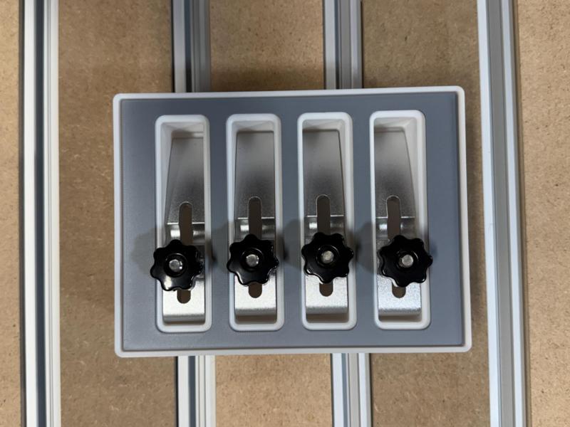 Gridfinity Genmitsu Hold Down Clamps Holder