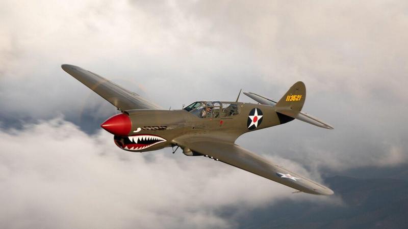 Curtiss P-40 Warhawk