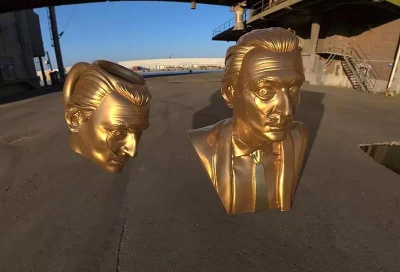 Salvador Dali Bust and Cup