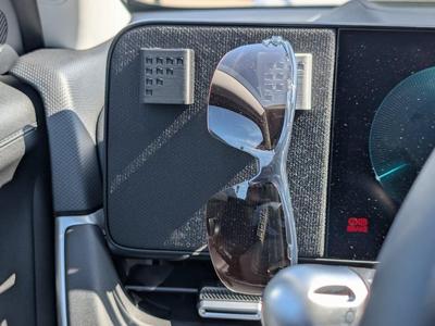 Hyundai Magnetic Panel Simple Sunglasses Holder