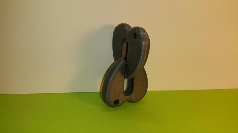 Hearts chained - Coeurs enchaînés.