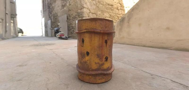 Old dustbin
