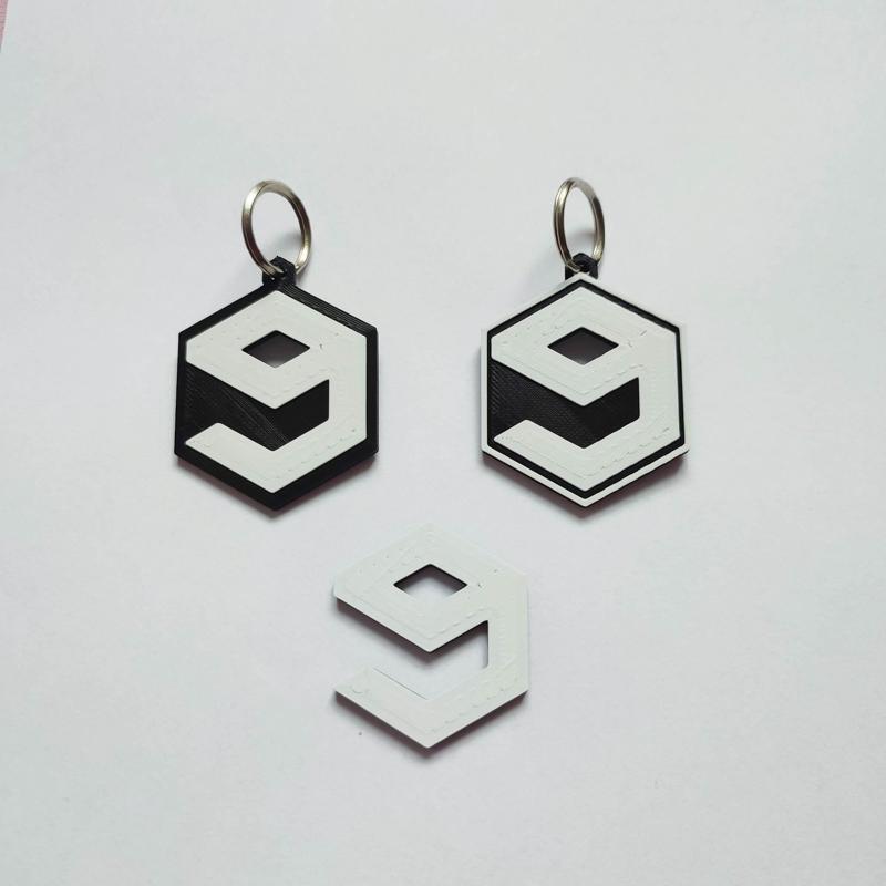 9GAG Keychain 3 Models + Bonus 9GAG earring SET :)