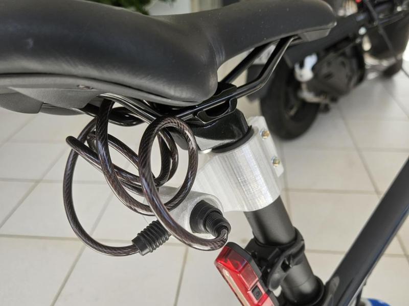 Bicycle lock holder