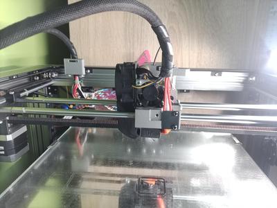 Držák kabelů hotendu pro odlehčení hlavy