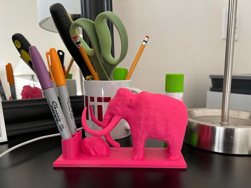 Mammoth pen holder