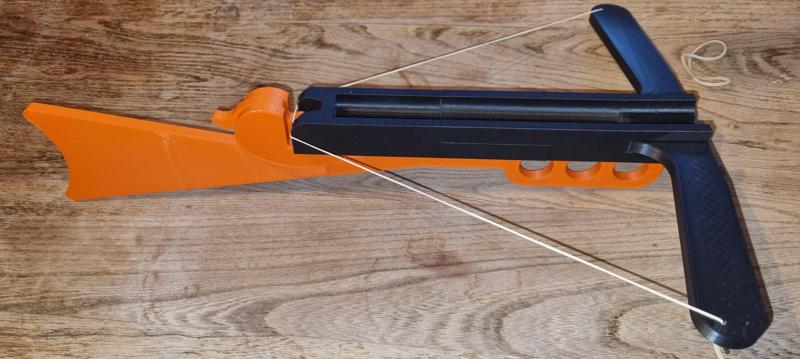 Arbalète à bouchons de bouteilles (en liège)