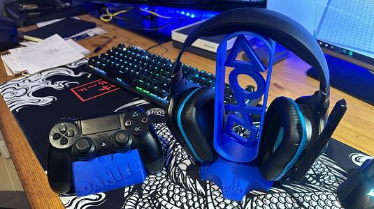 Soporte mando PS4 y auriculares