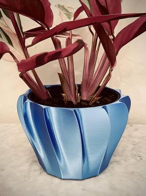 Turbine Planter (perfect fit for 6" pots)