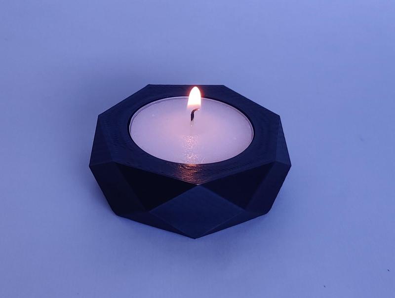 Candle holder