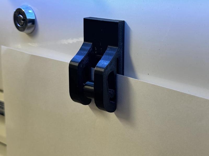 Fridge Magnet Memo Holder v1