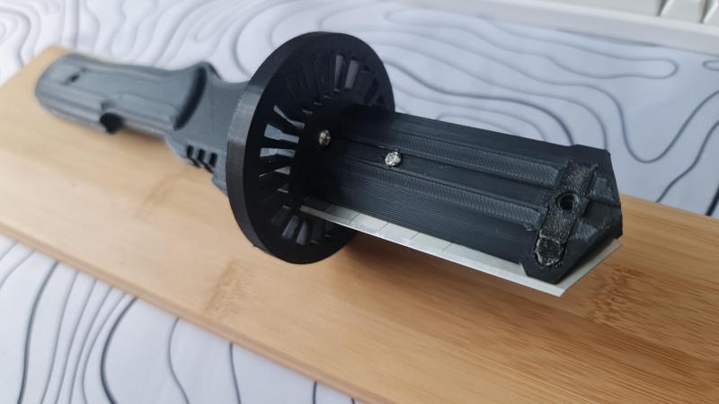 Modular sword (carpet knife blades)