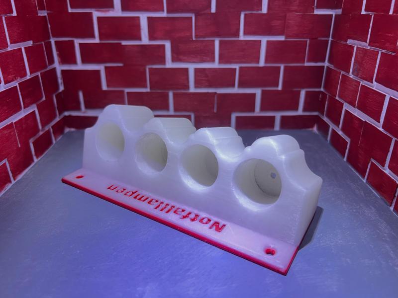 Halter für Notfalllampen