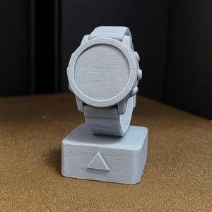 GARMIN Statue
