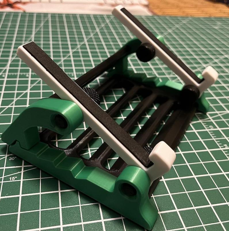 iPAD (Air) Adjustable Stand