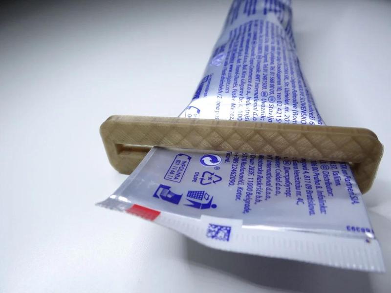 Super simple paste pusher