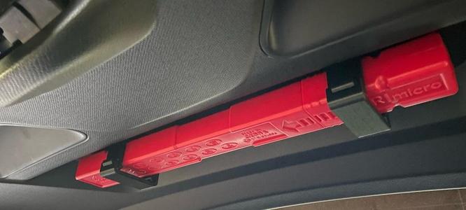 BMW i3 Warndreieckhalter/Hazard Triangle Bracket