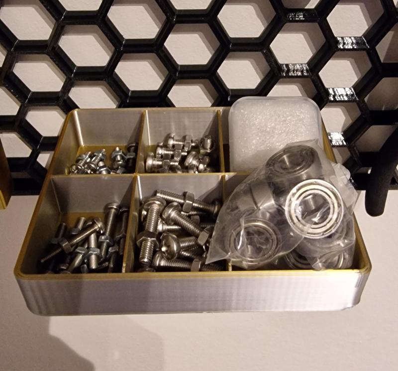 HCW - Handy 6 storage/compartment box