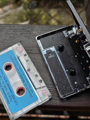 Sony Walkman WM-703C W-701C Battery Cover/Door