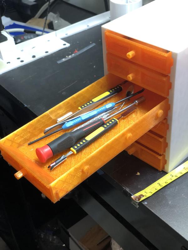 Benchtop storage drawers