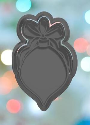 Christmas Ornament With Greenery Cookie Cutter