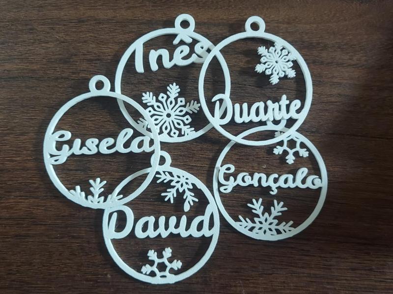 Christmas ornaments Ball with names D to I