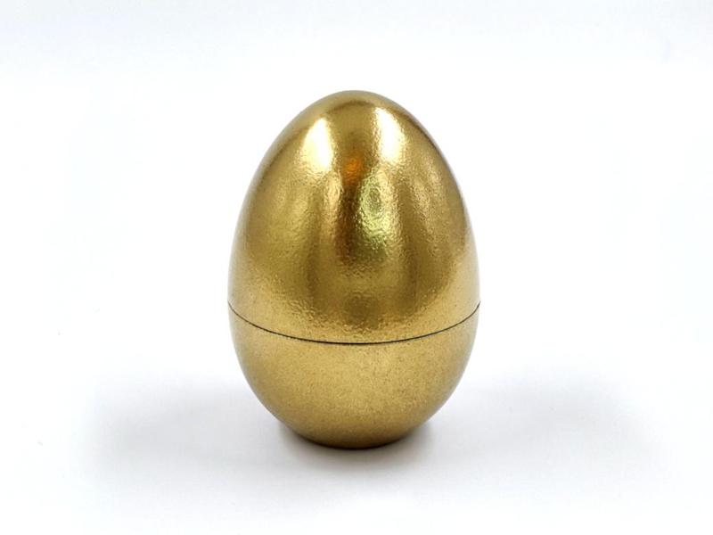 Simple Hollow Threaded Easter Egg