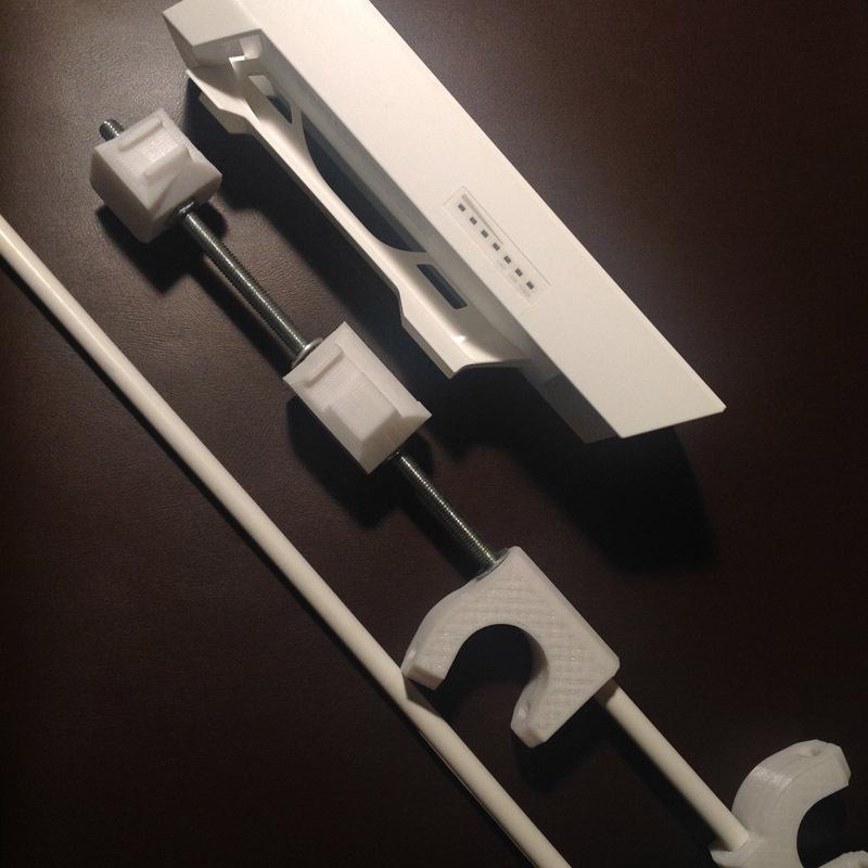 weitere Halter und ein Abschlußhütchen