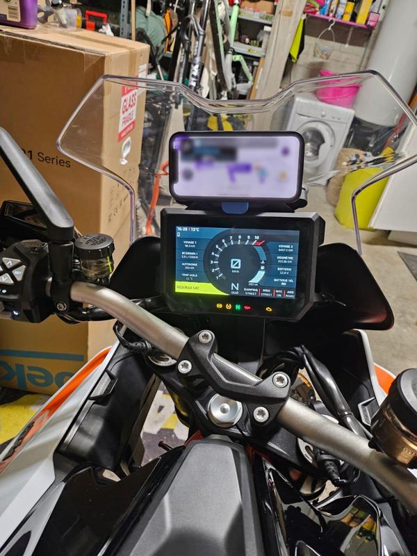 KTM 1290 GT - SmartPhone holder QuadLock