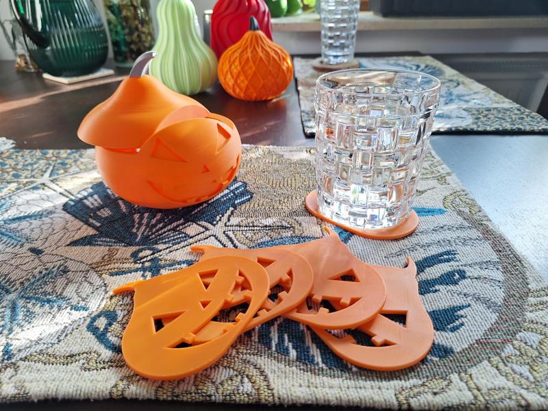 Halloween coaster set