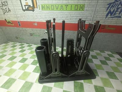 Setup stand for carry or storage 1/8