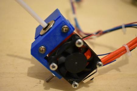 Simplified E3D V6 compatible X carriage for 3Dtje Mini 3D Printer- Remixed with endstop support