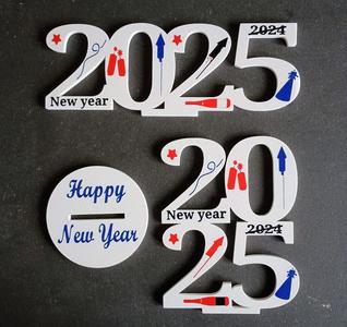 Simple New Year's table decoration.