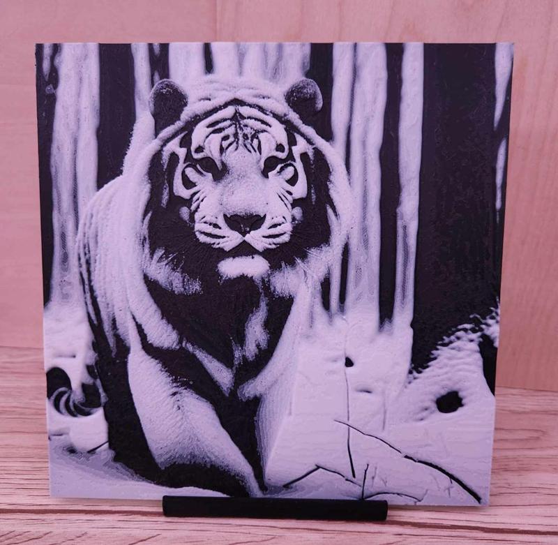 Hueforge - White Tiger Snow