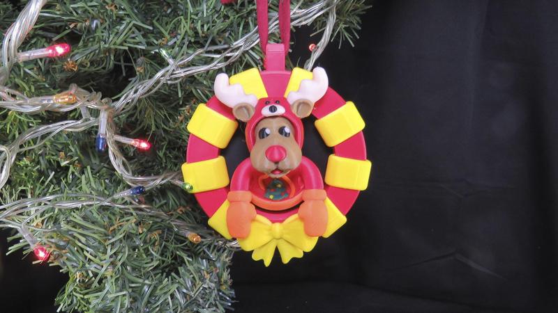 CHRISTMAS REINDEER ORNAMENT