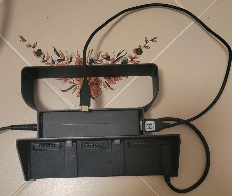 DJIBatteryHolderWithControler