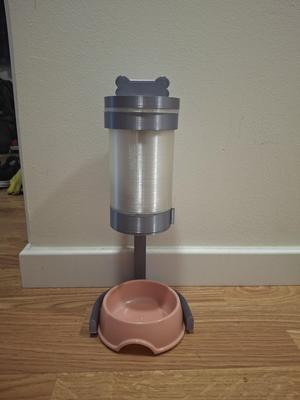 Pet food dispenser