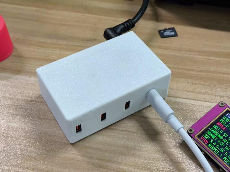 10 Yuan Hand-Assembled 240W Desktop Charger
