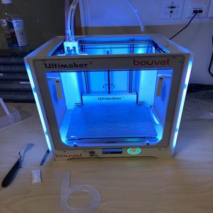 Ultimaker door locks