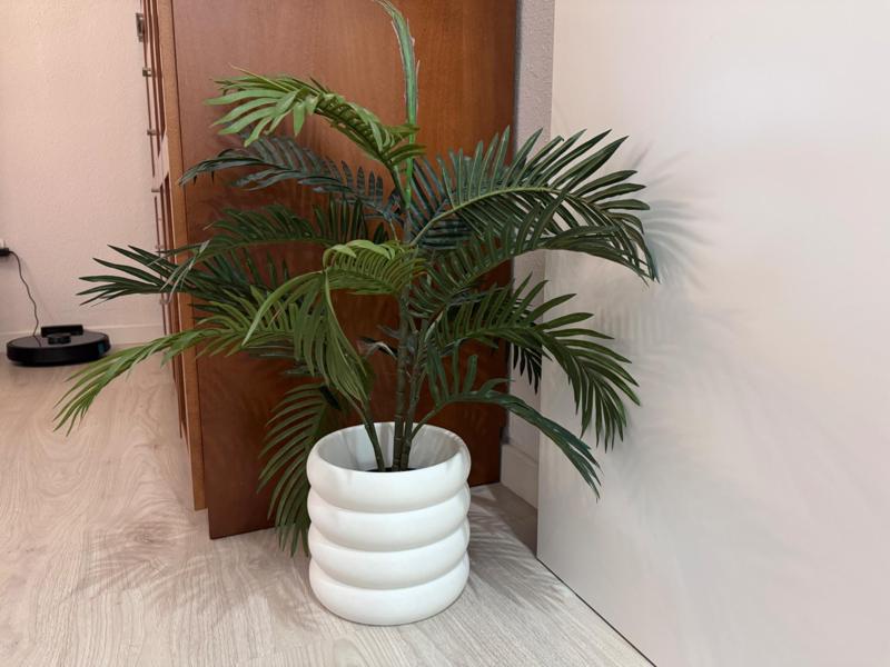 Elegant pot Resizable