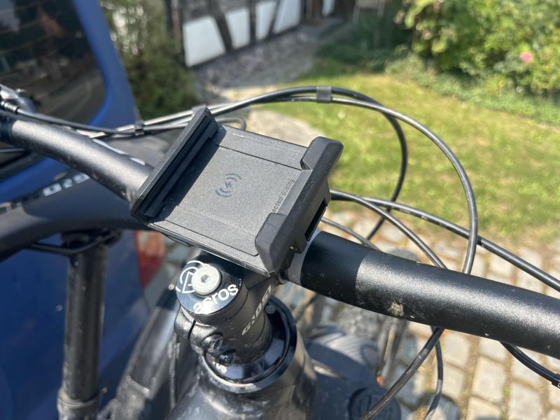 Vorbauhalterung für Bosch SmartphoneGrip (Hochformat) DRAFT